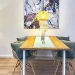 Design - Parkplatz - Wlan - Naehe Klinikum Zentral