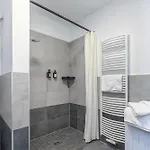 Design - Parkplatz - Wlan - Naehe Klinikum Zentral Appartement