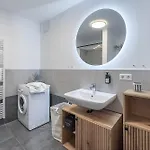 Design - Parkplatz - Wlan - Naehe Klinikum Zentral Appartement