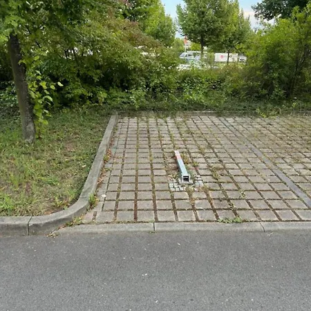 Design - Terrasse - Streaming - Privatparkplatz - Klinikum - Uni - Zentral