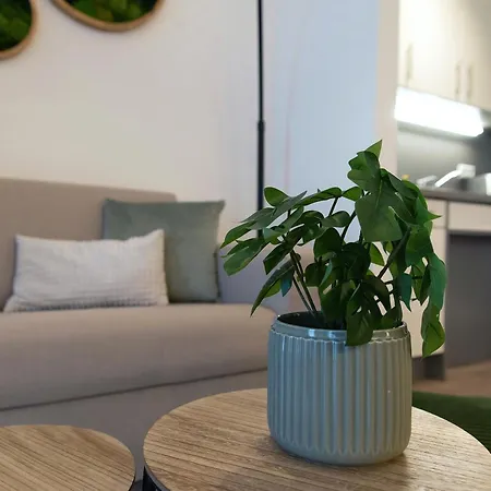 Business - Parkplatz - Wlan - Naehe Klinikum Zentral *