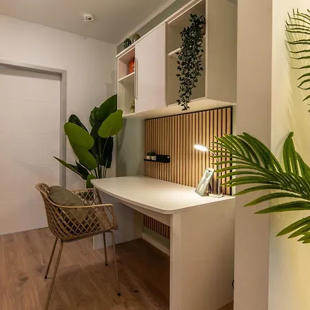 Apartament Design - Parkplatz - Wlan - Naehe Klinikum Zentral *