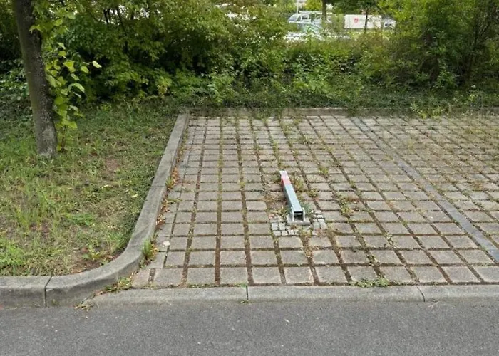 Business - Parkplatz - Wlan - Naehe Klinikum Zentral